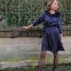 Robe satin bleu deux cols