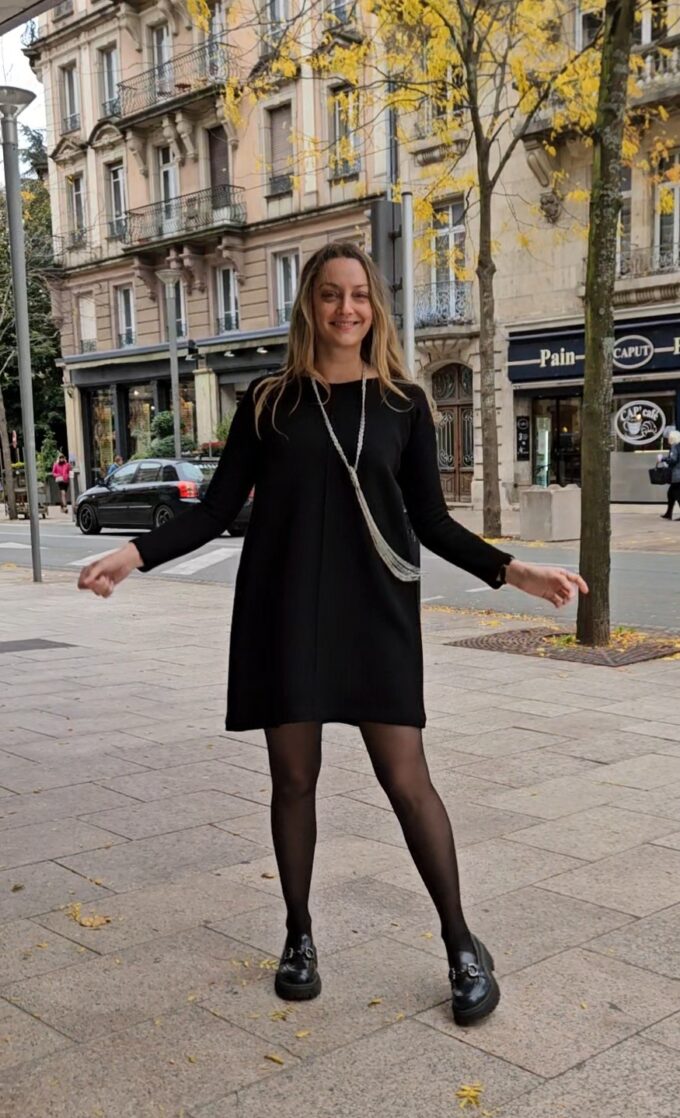 Robe noire laine
